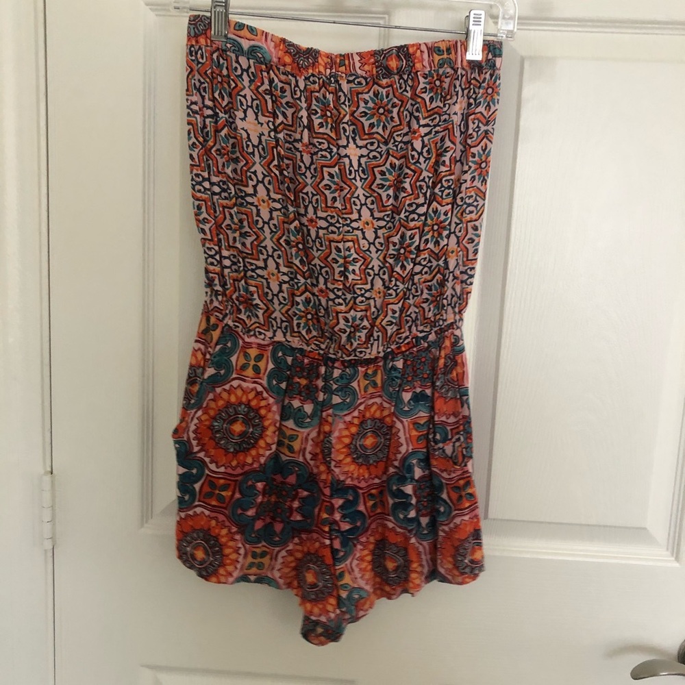 Strapless romper